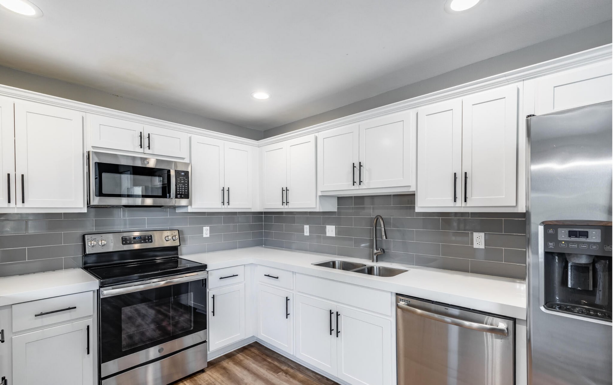 Building Photo - 15050 N Thompson Peak Pky
