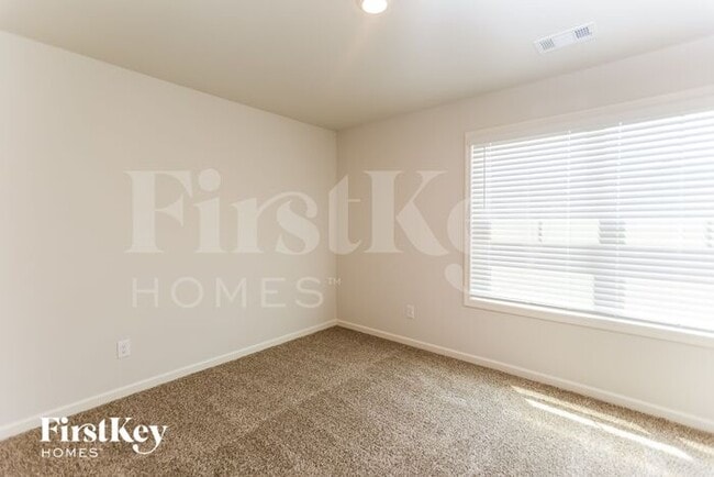 Building Photo - 895 Garnet Dr