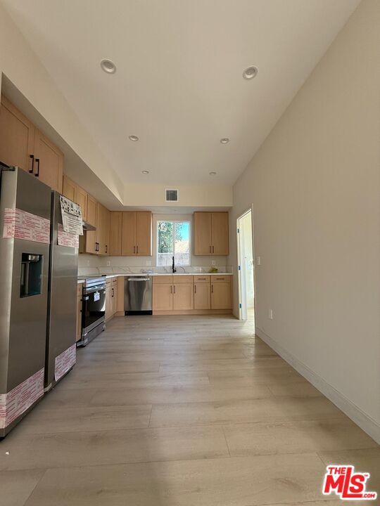 Building Photo - 7342 Forbes Ave