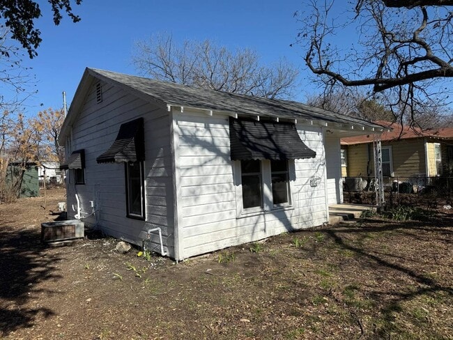 Building Photo - 8112 Melrose Ct W