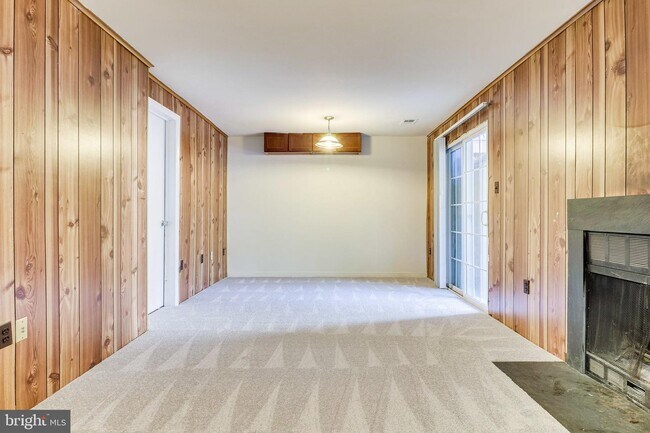 Building Photo - 3000 Winter Pine Ct
