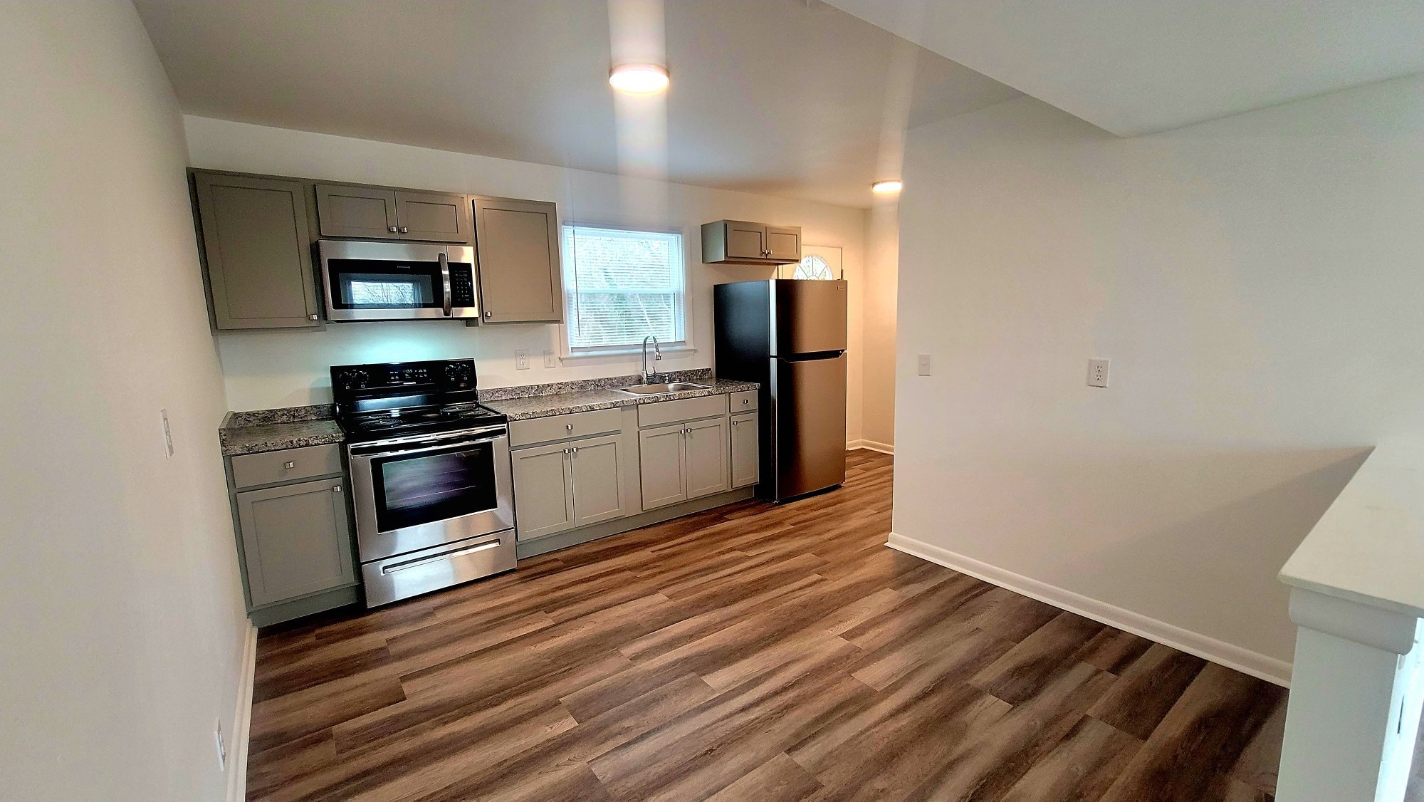 Building Photo - 1516 W Clara Dr