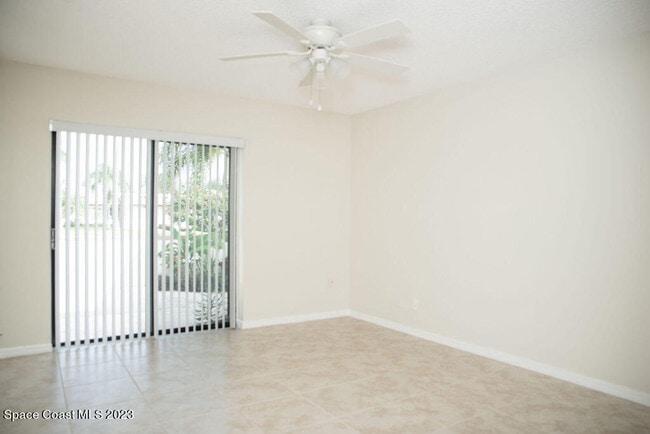Building Photo - 441 Hawthorne Ct