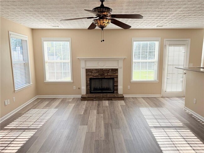 Building Photo - 1210 Skylar Ridge Cir