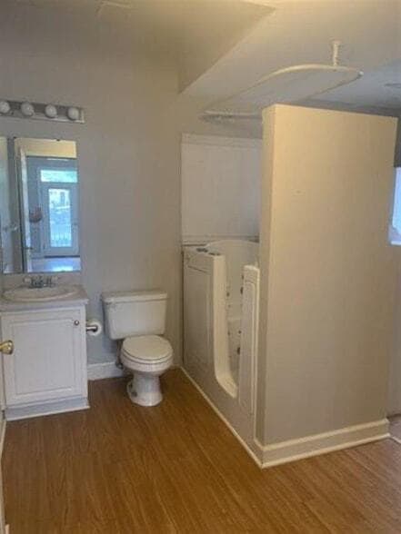 Building Photo - 411 E 7th Ave