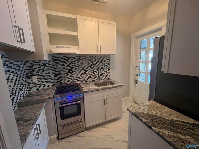 Building Photo - 310 Randolph Ave SE