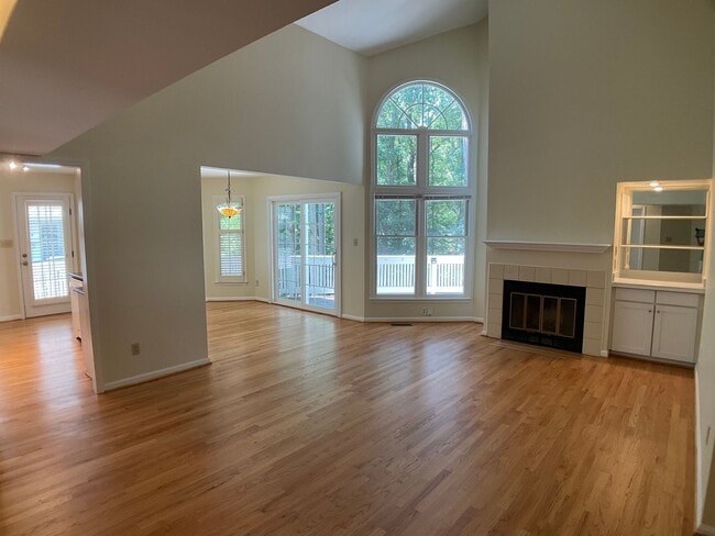 Building Photo - 309 Kirkwood Dr