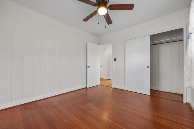 Building Photo - 1608 Makamua St