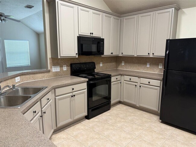 Building Photo - 5118 Birch Manor Ln