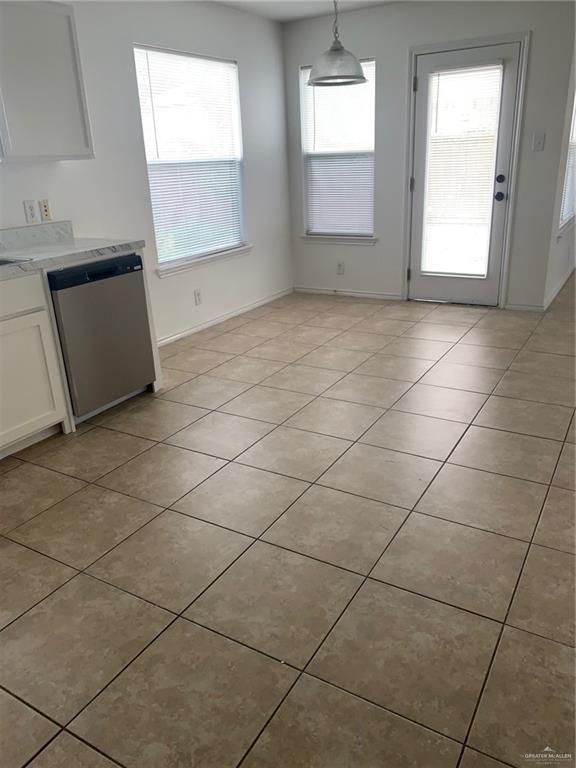 Building Photo - 4205 Santa Lucia St