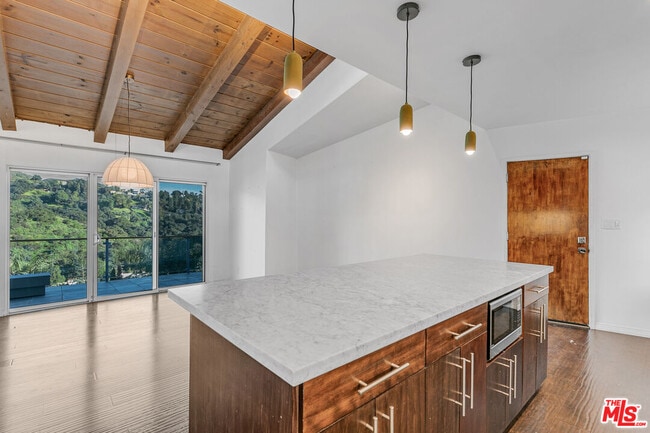 Building Photo - 3476 Troy Dr