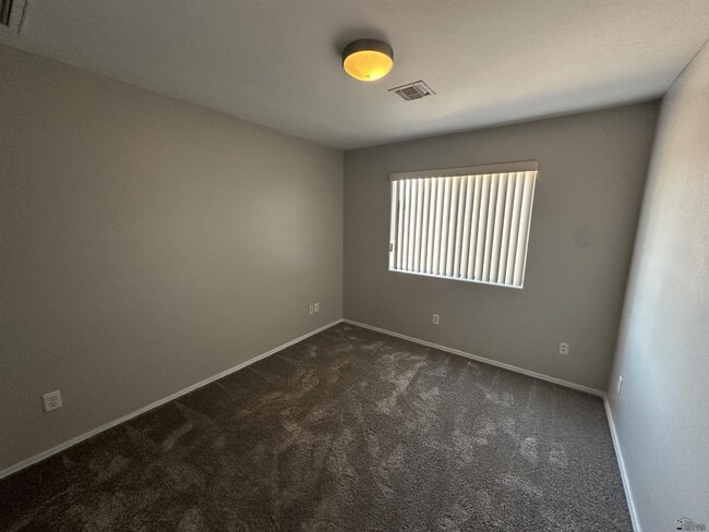 Building Photo - 4792 W 28th Ln
