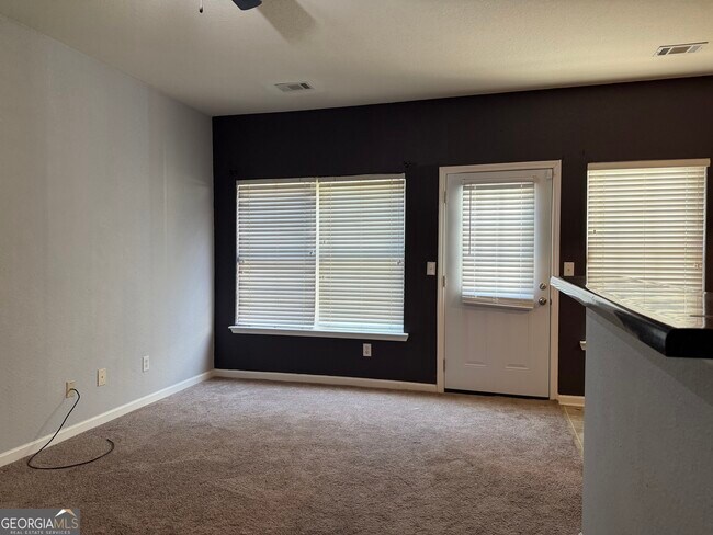 Building Photo - 2807 Snapfinger Manor