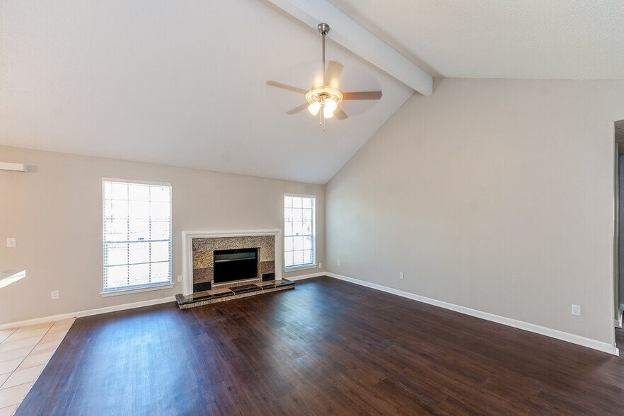 Building Photo - 12214 Flaxen Dr