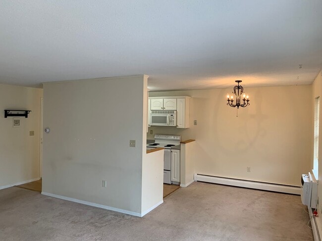Building Photo - Upper Level Unit With Heat and Hot Water I...