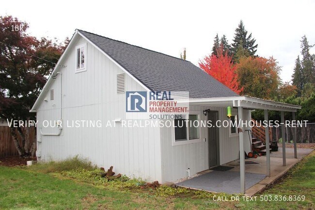 Building Photo - 1244 S Cherry St