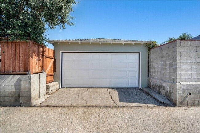 Building Photo - 16824 Calahan St