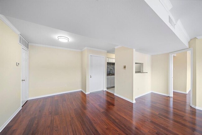 Building Photo - 8429 Hearth Dr