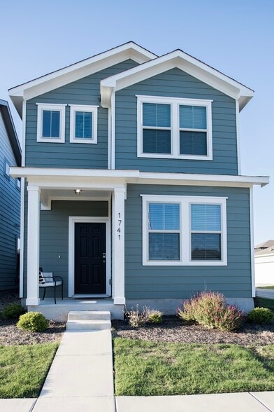 Building Photo - 1741 Fountain Bridge Dr