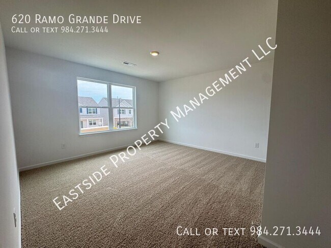 Building Photo - 620 Ramo Grande Dr