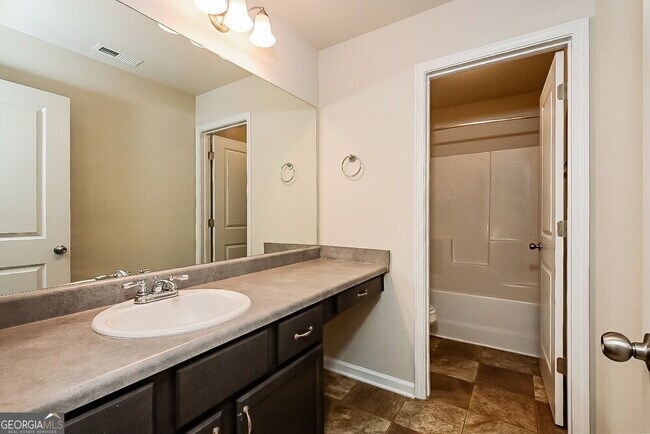 Building Photo - 176 Addy Ln