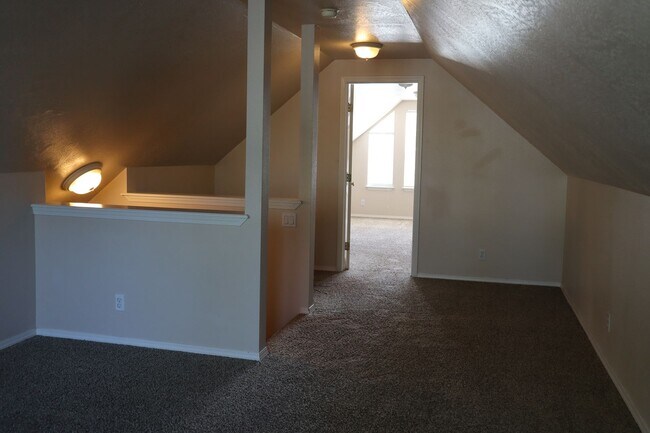 Building Photo - Canfield Park!