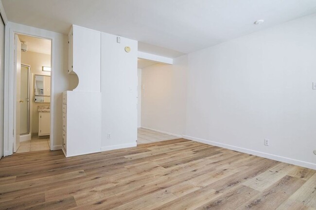 Interior Photo - Cozy Apartment in Koreatown