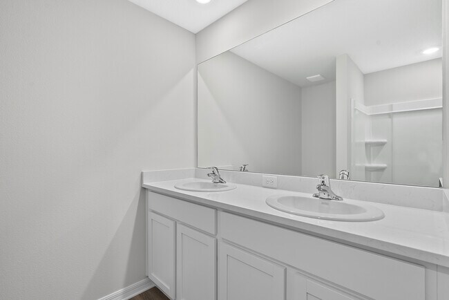 Building Photo - 17394 Whiskey Crk Trl