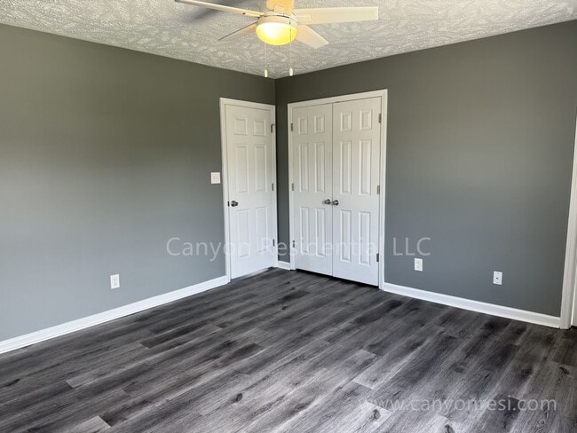 Building Photo - 1231 Alexwood Dr