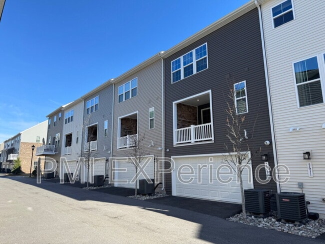 Building Photo - 5609 Greenpoint Ln