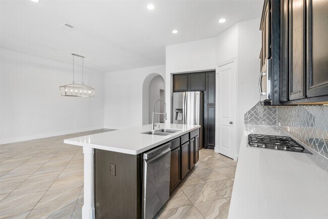Building Photo - 752 Mayhill Ridge Ln