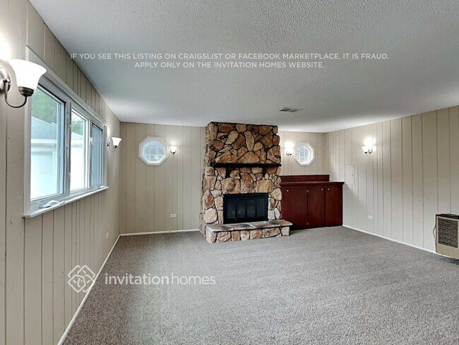 Building Photo - 9219 S 51st Ave