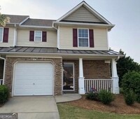 Building Photo - 307 Fox Overlook