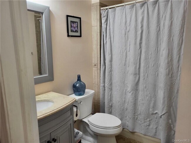 Building Photo - 79 Winchester Ave