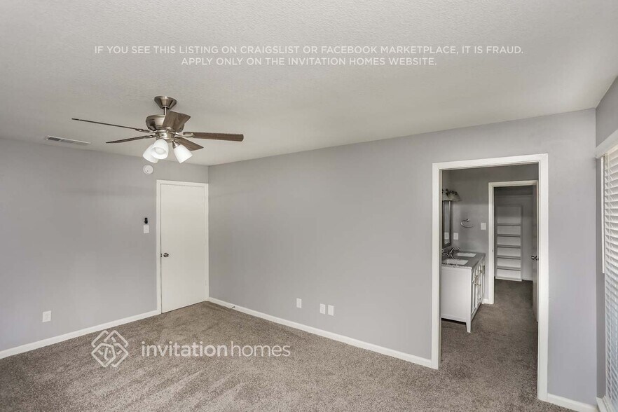 Building Photo - 4913 Cliffwood Dr