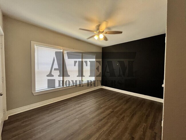 Building Photo - Modern 4 Bedroom 2 Bathroom home for rent!