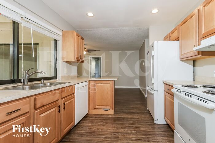Building Photo - 11646 Anhinga Dr
