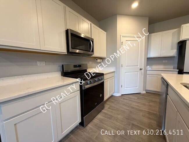 Building Photo - 1694 Cottage Dr
