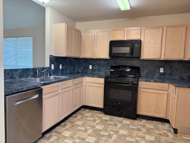 Building Photo - 2403 Birch Canyon Ct