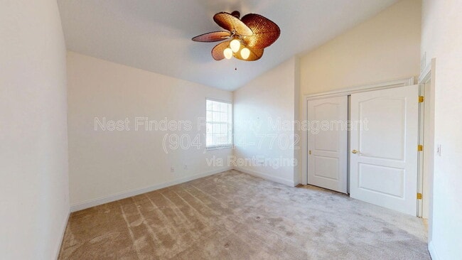 Building Photo - 330 N Shore Cir