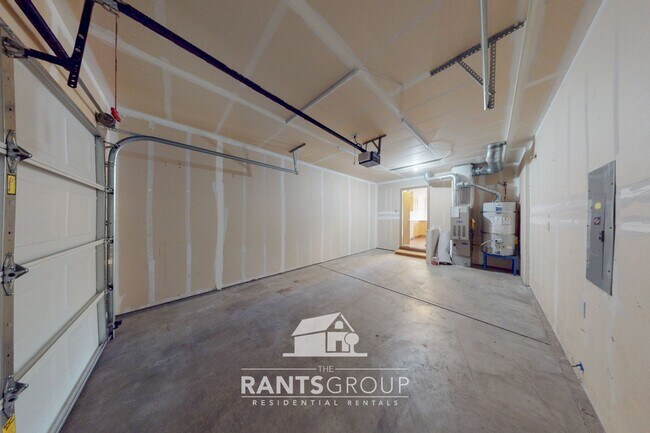 Building Photo - 7043-7045 Lazy Ct SW