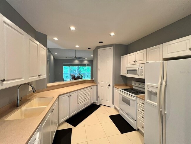Building Photo - 3608 54th Dr W