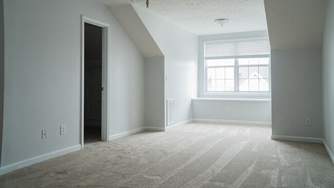 Building Photo - 714 Spence Enclave Ln