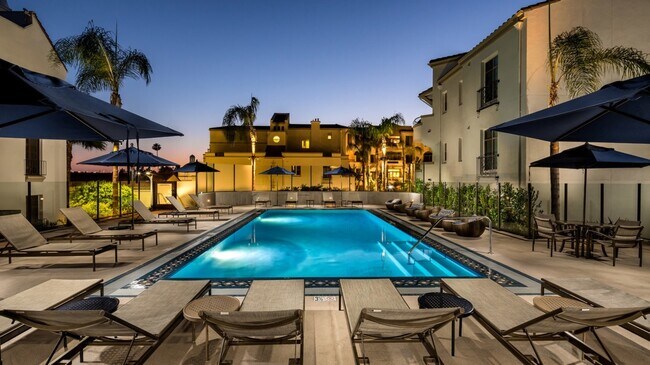 Building Photo - 1040 Glendon Ave