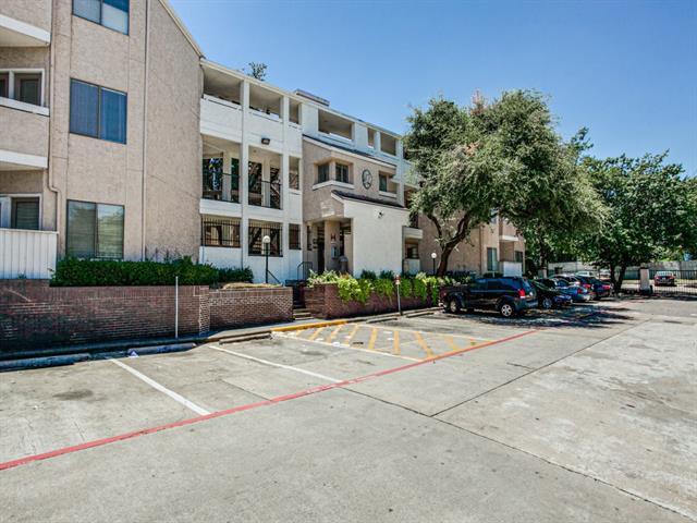 Building Photo - 5550 Spring Valley Rd