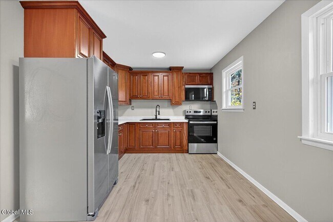 Building Photo - 12 Kristan Dr