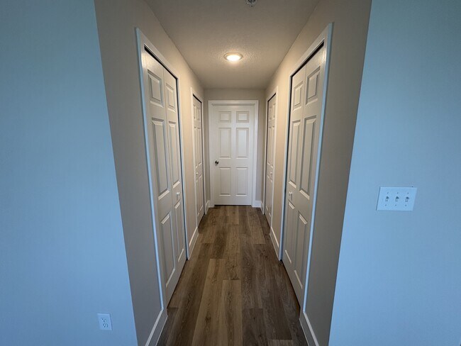 Building Photo - 4424 S Texas Ave