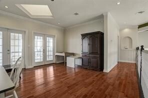 Building Photo - 135 1st St