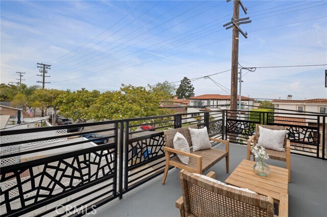 Building Photo - 201 S Juanita Ave