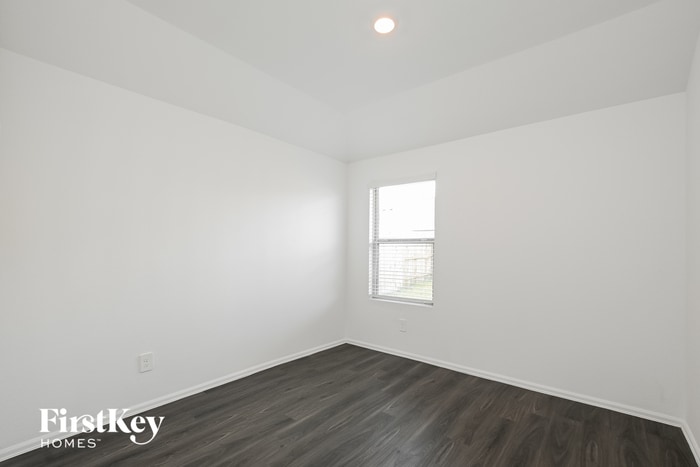 Building Photo - 18430 Summit Ranch Dr